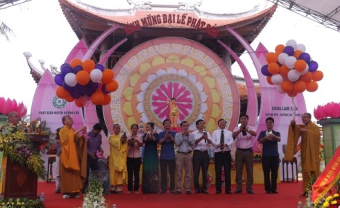Phật giáo Quỳnh Lưu tổ chức đại lễ Phật đản 2017