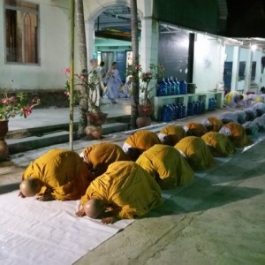 Khánh Hòa: Lạy ngũ bách danh, tam bộ nhất bái ngày khánh đản Đức Quán Thế Âm 