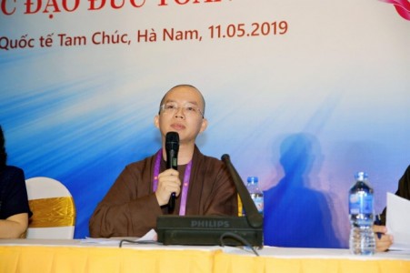 TT Thích Nhật Từ nói về việc giúp đỡ Thích Phước Nguyên làm trợ giảng và in sách