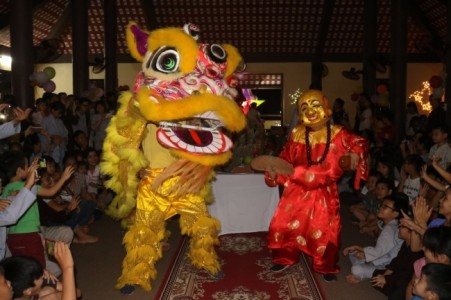 Hà Nội: Đêm hội trung thu 'Vầng trăng Hòa Phúc'