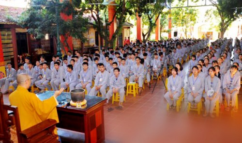 Ngày thứ ba, TT Thích Nhật Từ thuyết giảng tại khóa tu 'Nguyện theo hạnh Phật' 