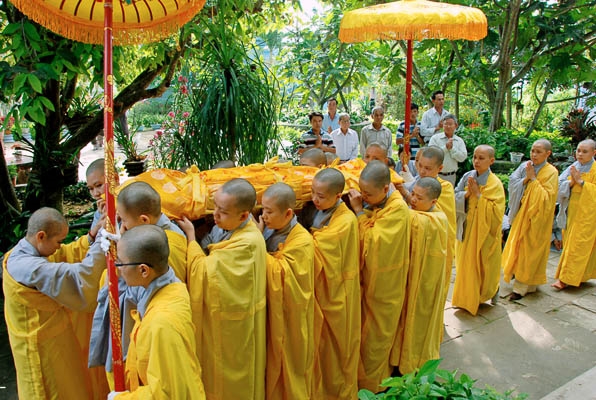 Quảng Nam: Lễ nhập kim quan Cố Ni trưởng Thích nữ Hạnh Nguyện