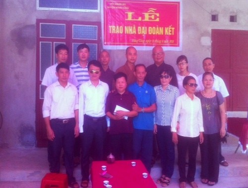 Nhóm từ thiện Nguyên Quang tặng nhà đại đoàn kết tại Thanh Hóa
