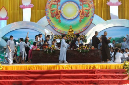 Chùa Từ Xuyên, khóa tu “Nụ thương sen hồng” ngày thứ 3