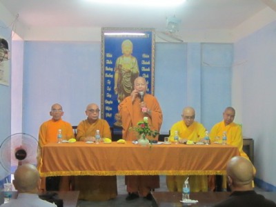 Thường trực BTS PG Khánh Hòa thăm hỏi Tăng Ni thị xã Ninh Hòa mùa An cư