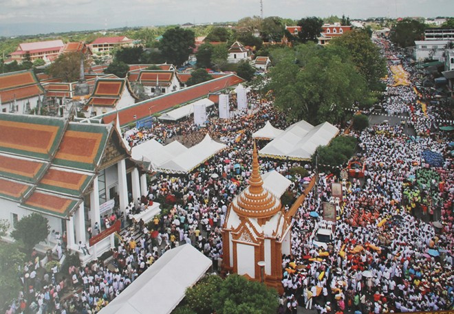 Khám phá lễ hội Phật giáo lớn nhất Thái Lan