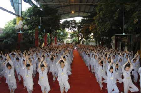 Ngày thứ hai của khóa tu “Phật luôn trong con”