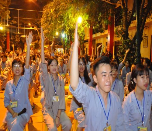 Ngày thứ ba của khóa tu “Phật luôn trong con”