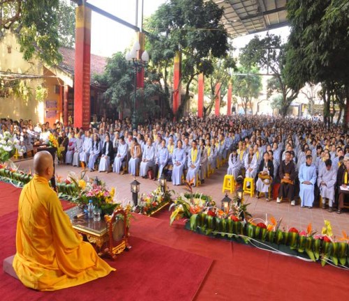 Hà Nội: Hàng ngàn Phật tử dự lễ kỷ niệm ngày thành đạo của Đức Thế Tôn