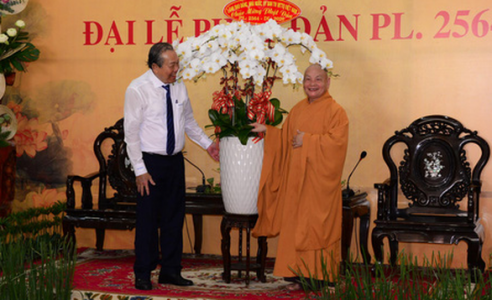 Phó thủ tướng Trương Hòa Bình chúc mừng đại lễ Phật đản tại TP.HCM