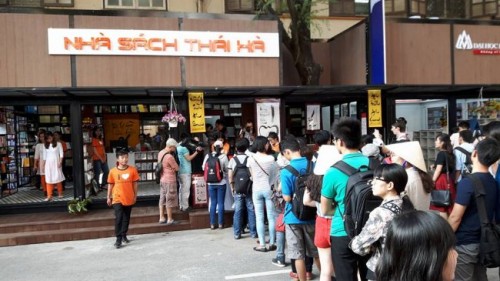 Đọc gì ngày tết, vui ở đâu đầu xuân để an lạc và yêu thương tràn dâng