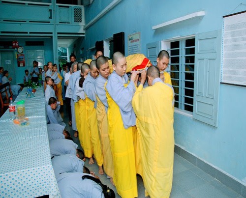 Quảng Nam: Lễ nhập kim quan Cố Ni sư TN Hạnh Thuần