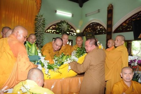 Hình ảnh tang lễ Cố Hòa thượng Thích Thông Quả