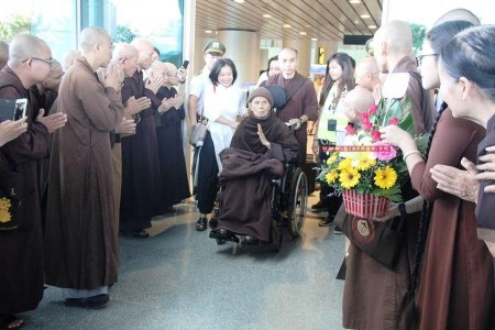 Thiền sư Thích Nhất Hạnh đã về tới Đà Nẵng hôm nay