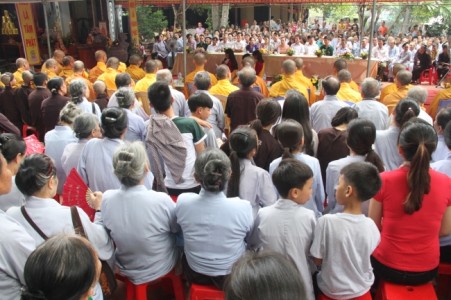 GHPGVN huyện Cẩm Xuyên tổ chức lễ vu lan, cúng dường trai tăng