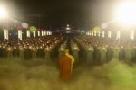 Lung linh đêm hoa đăng vía Đức Phật A Di Đà 2019 tại chùa Hoằng Pháp