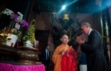 Chuyện tổng thống Obama đi chùa qua góc nhìn đạo Phật